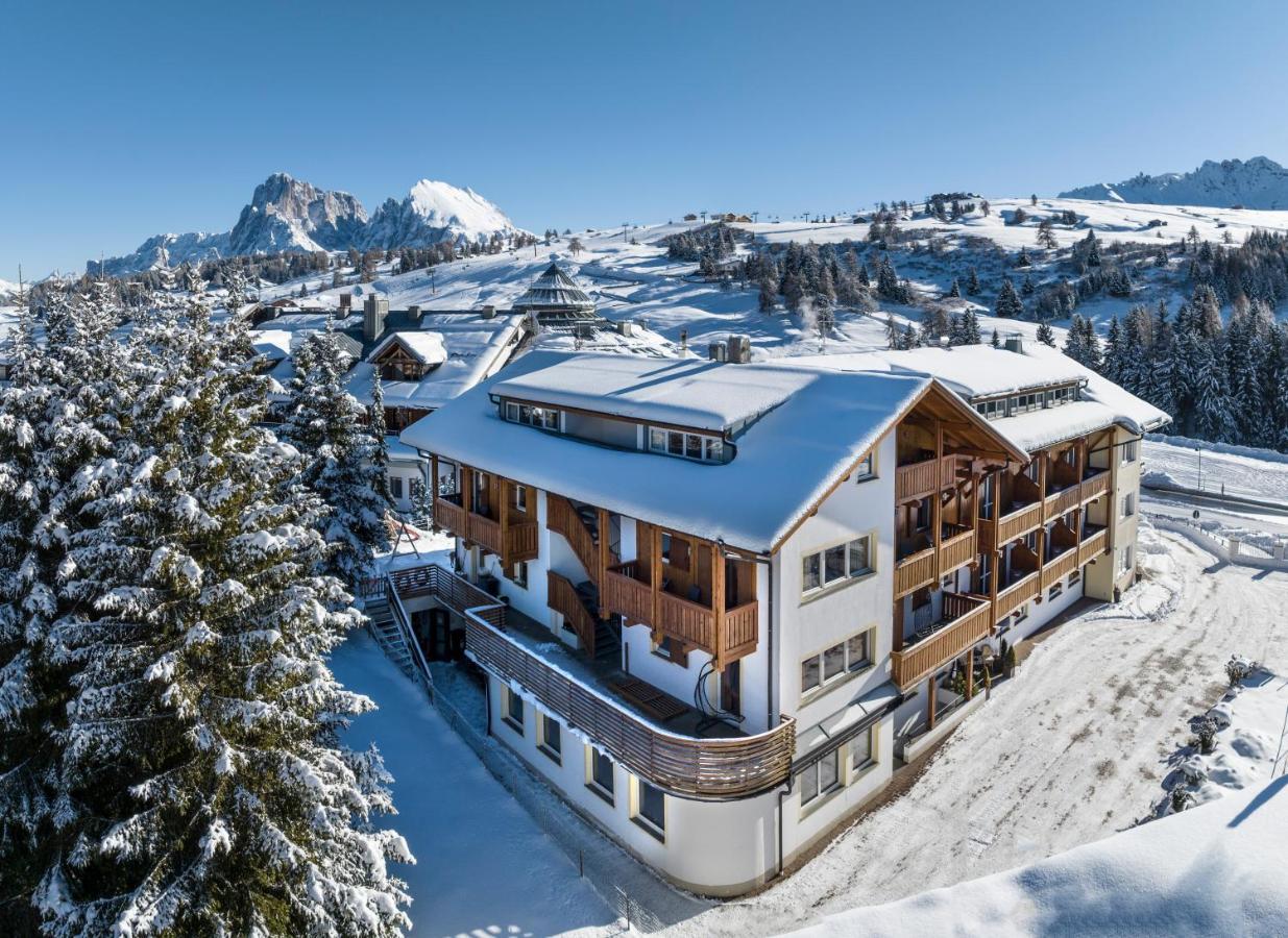 Hotel Bellavista Алпе ди Сиуси Екстериор снимка