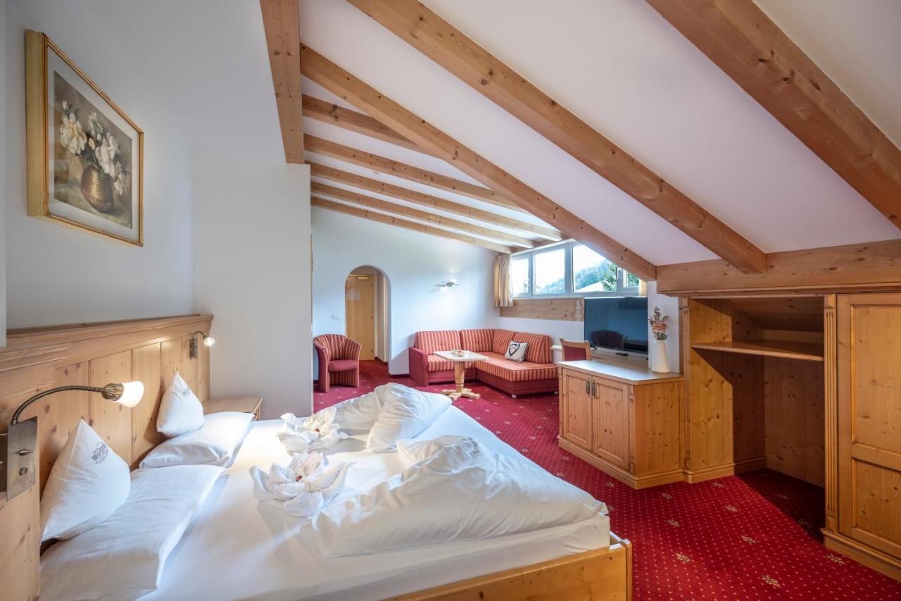 Hotel Bellavista Алпе ди Сиуси Екстериор снимка